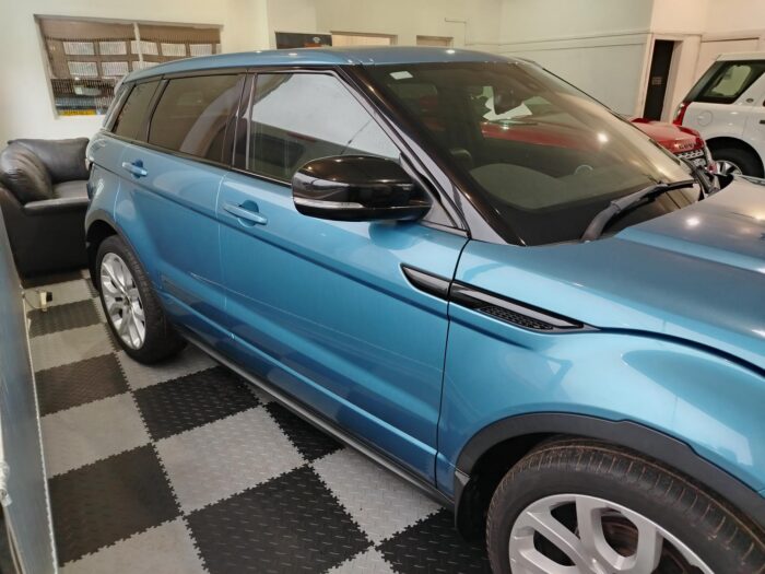 Range Rover Evoque Dynamic 2.2 Auto 2013 Only 37000 Miles! - Image 2