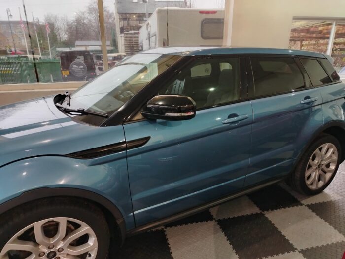 Range Rover Evoque Dynamic 2.2 Auto 2013 Only 37000 Miles! - Image 5