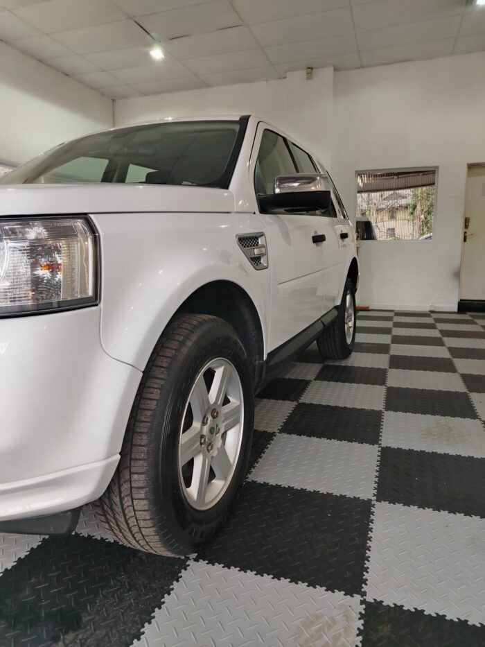 FREELANDER 2 GS AUTO 2011 59K LOW MILAGE - Image 5