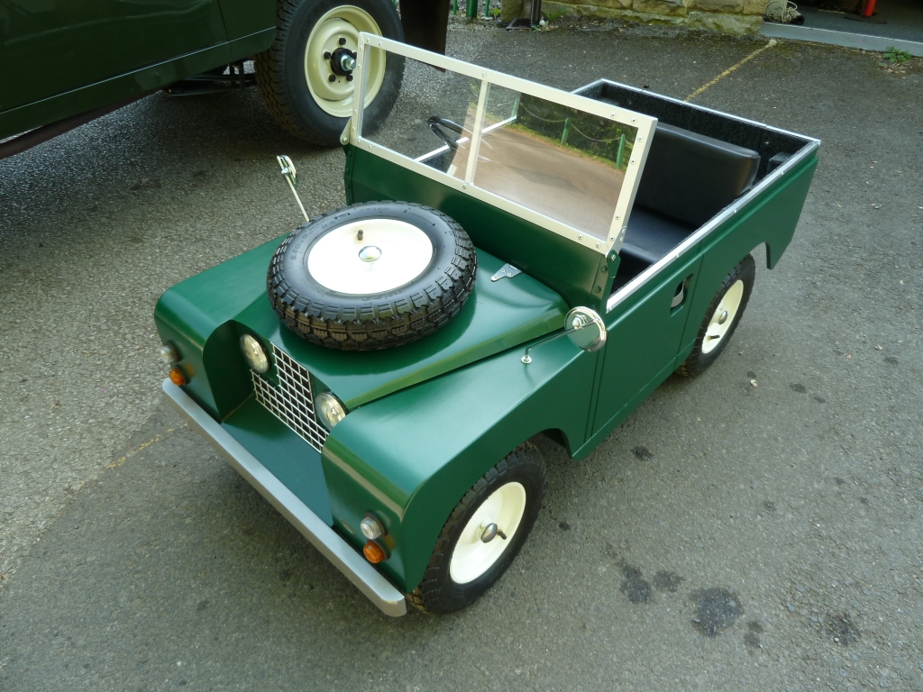 land rover children's electric car