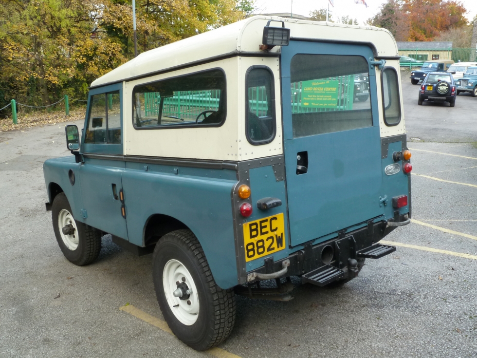 BEC 882W - 1980 Land Rover Series 3 - Turbo Diesel - Land Rover Centre ...