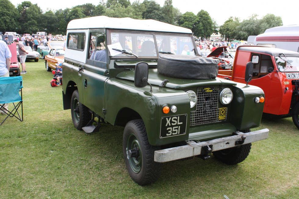 Wakefield Fleur De lys – Classic car Society