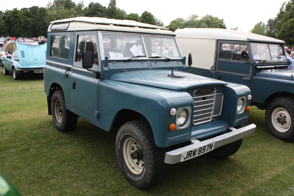 Series 3 Land Rover Safari