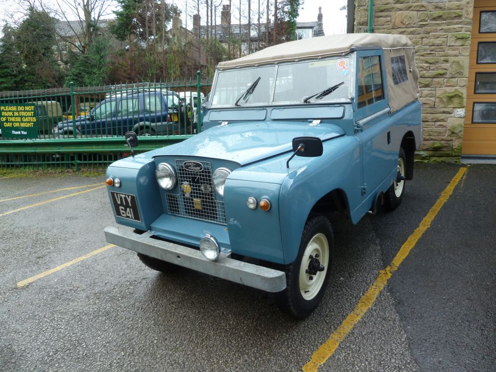 Land Rover Series IIA