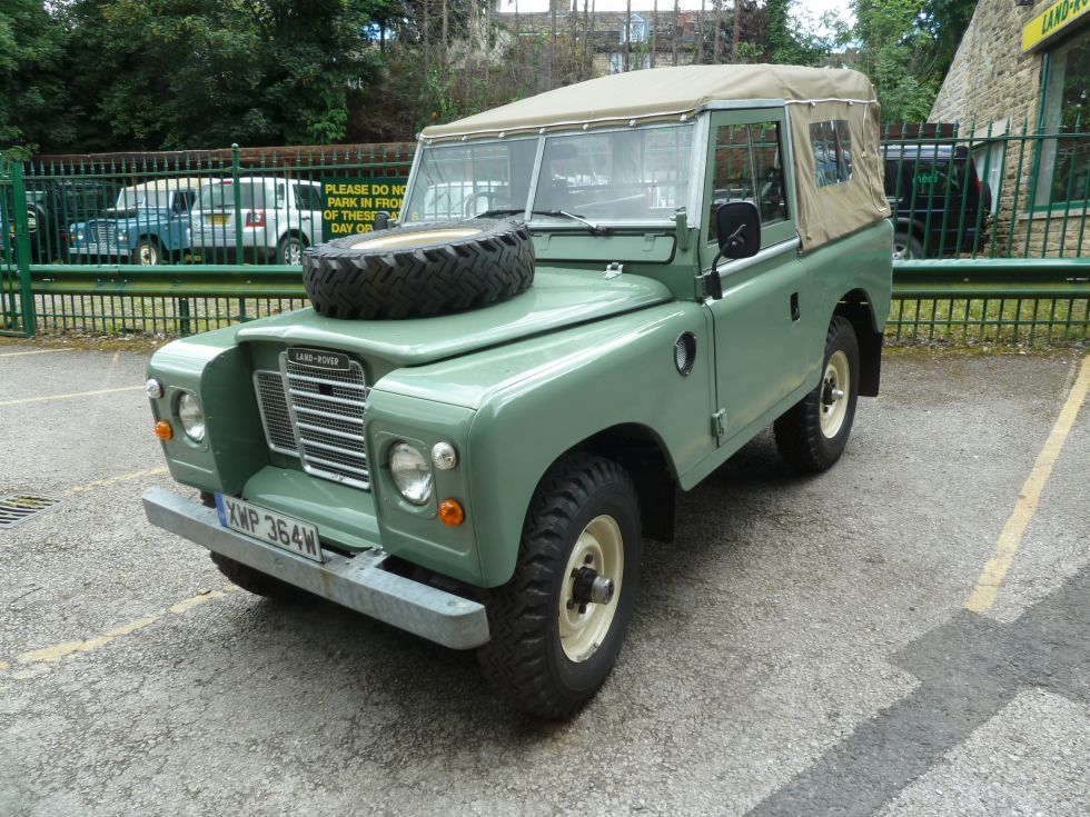 1981 Land Rover Series 3 soft top