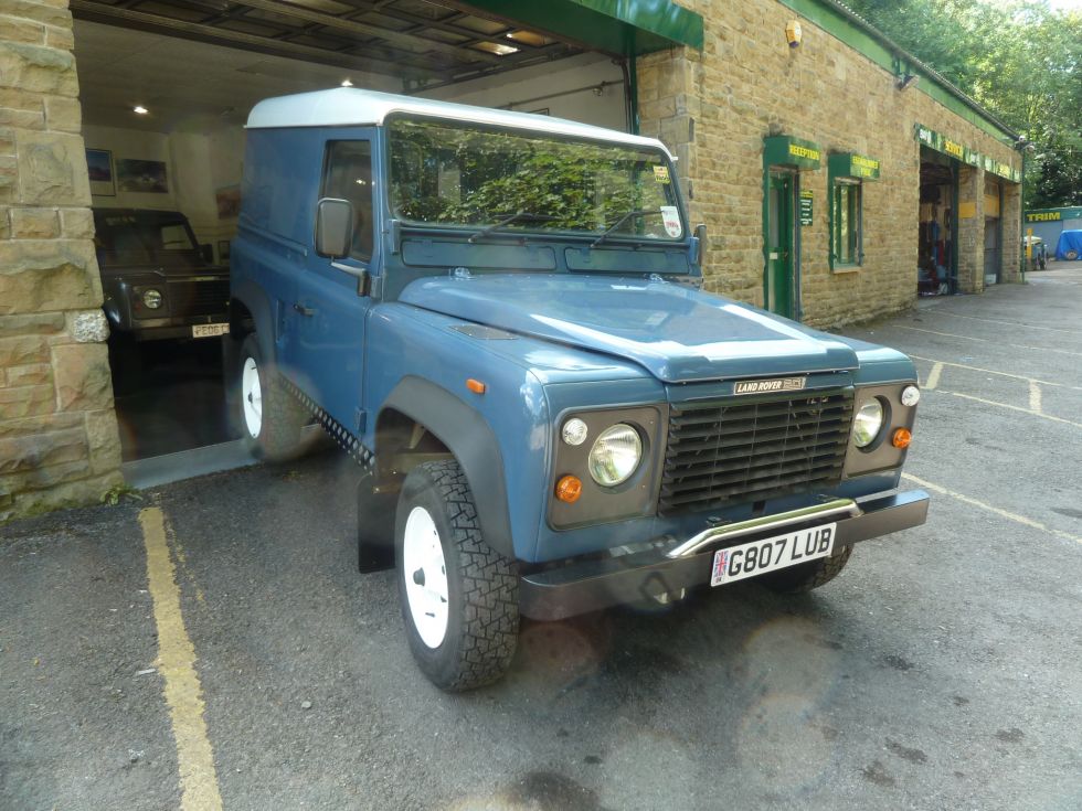 New Arrival – 1989 Land Rover 90 – Galvanised Chassis and Bulkhead !