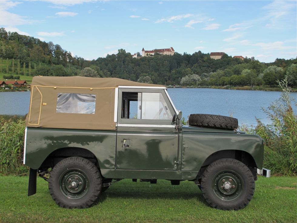 Land rover in austria