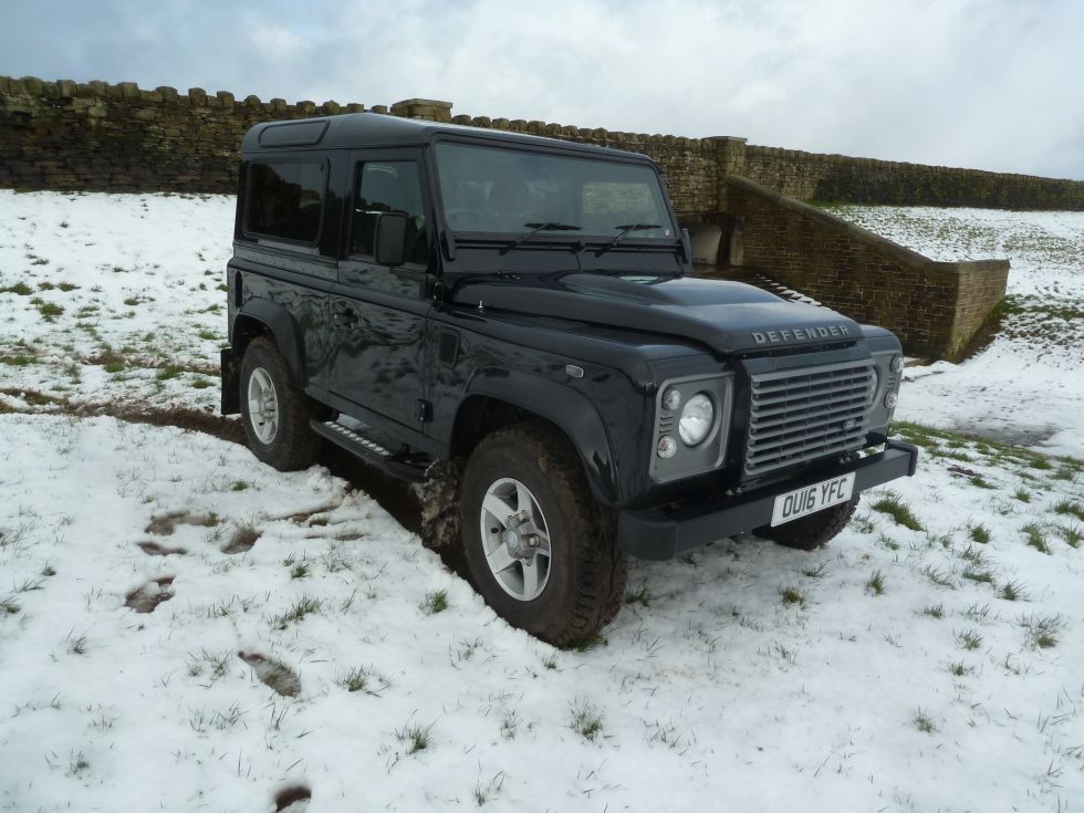 Tussen Van storm Facet OU16 YFC 2016 Land Rover Defender 90 XS - One of the last - 1,300 miles  from new ! - Land Rover Centre
