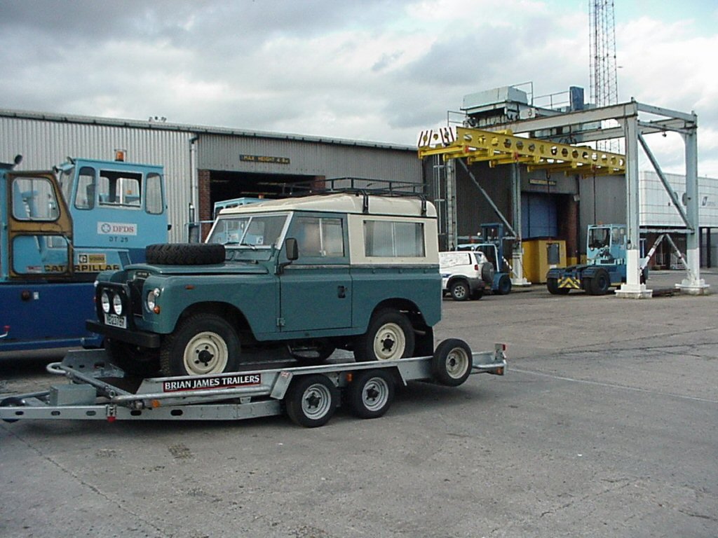 Anders Martinsen - Kristiansand Norway - Land Rover Centre