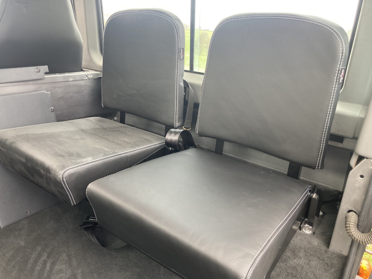 Leather rear seats - TNJ Defender